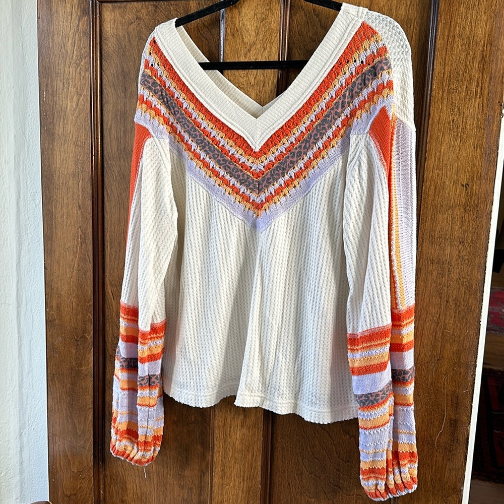 Free People sweater - size small (oversized)